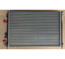 KEMP Радіатор Renault Megane Scenic 1.4-2.0 1.9D dTI 96 р. 585*415 7700425842