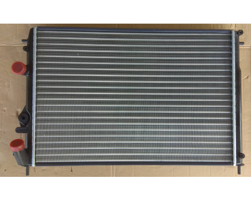 KEMP Радіатор Renault Megane Scenic 1.4-2.0 1.9D dTI 96 р. 585*415