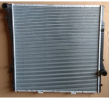 KEMP Радіатор BMW E53 X5 3.0 D 590*597 03 мех 17111439102