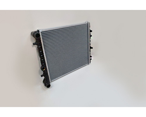 KEMP Радіатор Skoda Fabia VW Polo (9N) 1.0-1.4 16V AC-430*415 (плоскі соти)