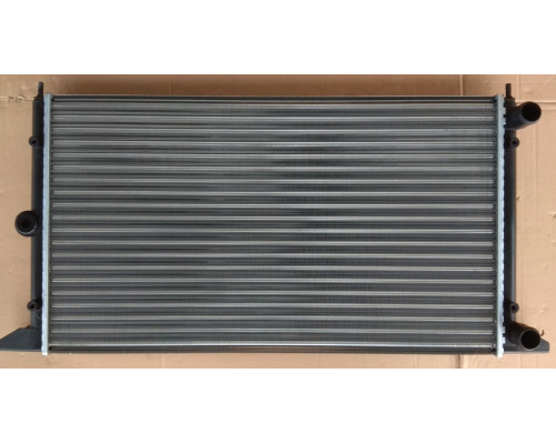 KEMP Радіатор VW Sharan Seat Alhambra 1.9 2.0 TDI 95 645*378 круглі соти