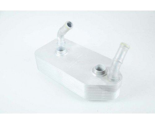 KEMP Радіатор масляний Skoda VW AUDI 1.6-2.0 (АКП 4 ступ.) 98-