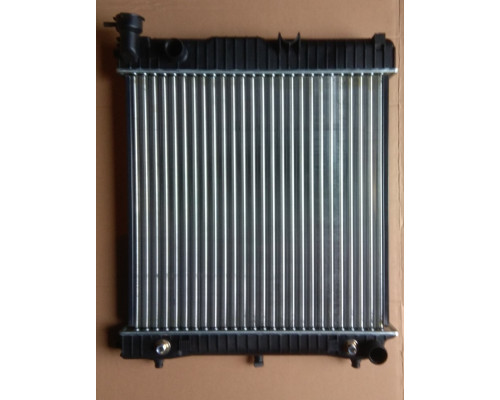 KEMP Радіатор Mercedes 207-409 АКПП 86-89 473*530