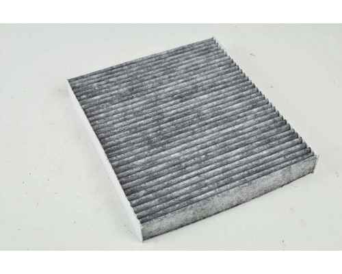 KEMP Фільтр салону вугільний Audi A1;A2 VW Polo Skoda Fabia Seat (вугільний)