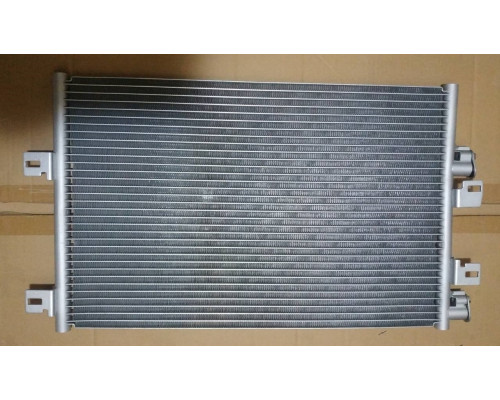 KEMP Радіатор кондиціонера Renault Kangoo Nissan Kubistar 03 580*403 (без осушувача)