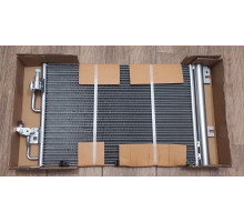 KEMP Радіатор кондиціонера Opel Astra H 1.2-1.8 Zafira 1.6-1.8 585*367 (з осушувачем) 93178958