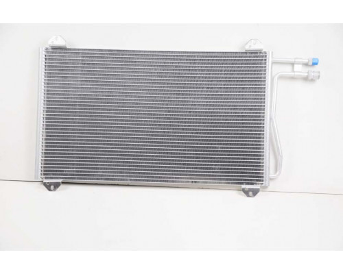 KEMP Радіатор кондиціонера MB Sprinter 2t-4t 665*371 (без осушувача)