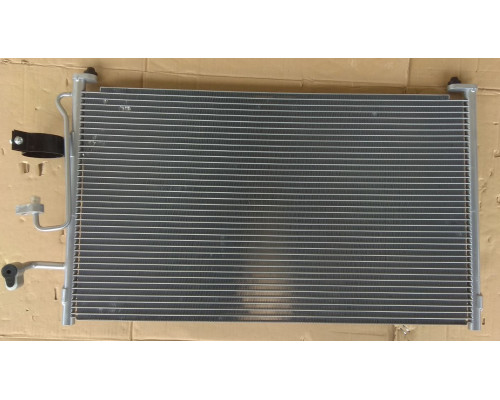 KEMP Радіатор кондиціонера Chevrolet Evanda 675*385 (без осушувача)