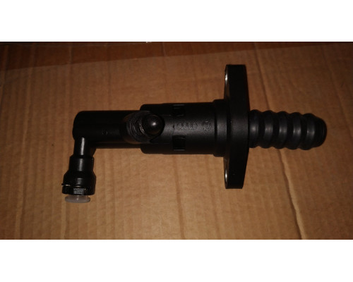 KEMP Циліндр зчеплення робочий Audi A3 Skoda Octavia VW Caddy3 Golf Passat 00