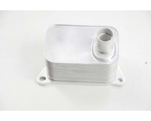 KEMP Радіатор масляний двигунне масло VW/Audi 1.8 2.0 TFSI 06