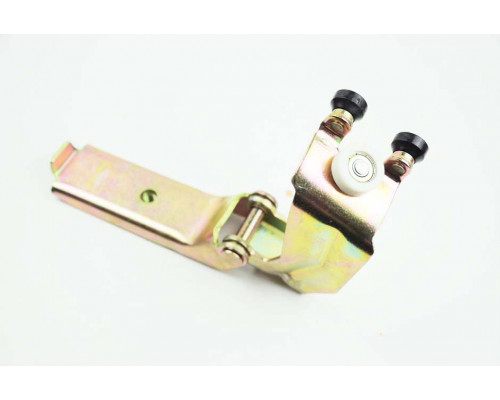 KEMP Кронштейн сдвижної двері MB Vito 95-03 середній