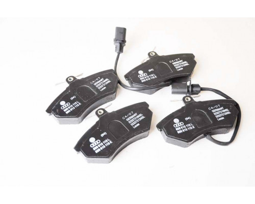 KEMP Колодки гальмівні передні VW Audi A4 96-06 (овал. роз'єм)