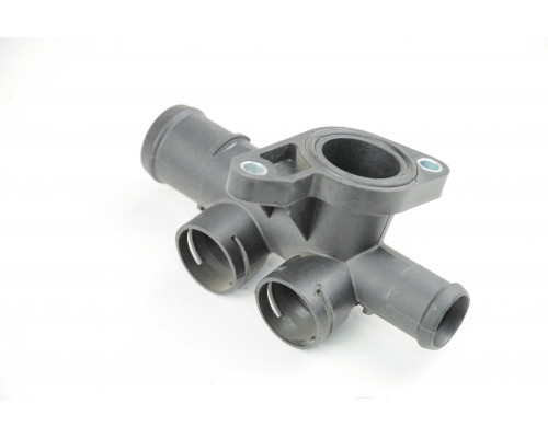 KEMP Фланець охолоджуючої рідини 2дат Audi A3 VW Bora Skoda Octavia 1.8 1.8T