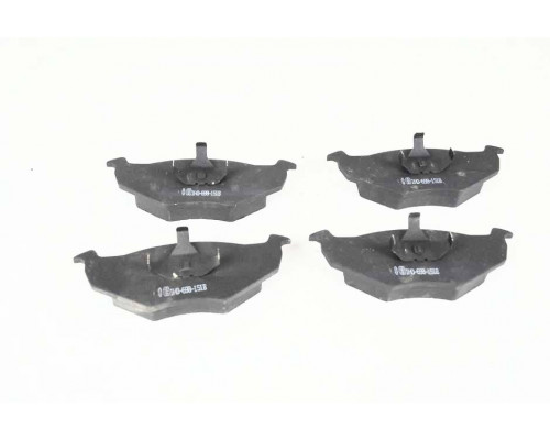 KEMP Колодки гальмівні передні VW Golf 3 Vento Polo Clasic Seat Ibiza Cordoba Toledo