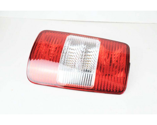 KEMP Фонарь зовнішній VW Caddy3 2003 R правий