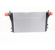 KEMP Радіатор інтеркулер VW Golf Bora Jetta 2.0 TDi 05 615*398 1K0145803AE