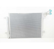 Радіатор кондиціонера VW Tiguan 07-> 550*445 (з осушувачем)