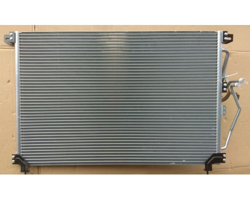 KEMP Радіатор кондиціонера Opel Omega B 94-03 665*425 (без осушувача)