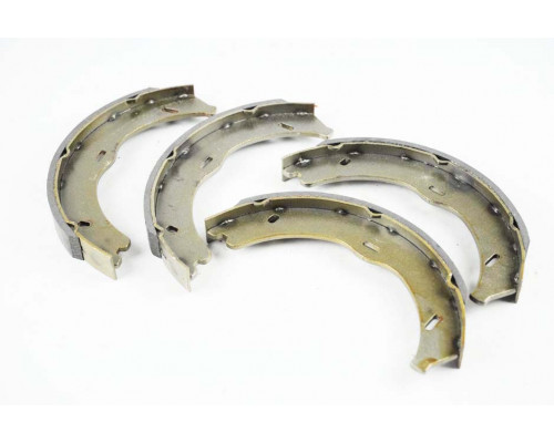 KEMP Колодки гальмівні стоянкового гальма MB Vito 639 Viano