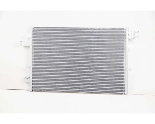 KEMP Радіатор кондиціонера Ford Mondeo 01-07 628*440 (без осушувача)