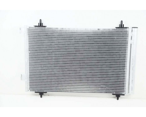 KEMP Радіатор кондиціонера Peugeot Partner C4 08- 530*360 (з осушувачем)