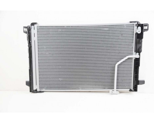 KEMP Радіатор кондиціонера MB C,E-Class W204,212.207 610*420 (без осушувача)