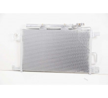 KEMP Радіатор кондиціонера MB C-Class W203 590*375 (з осушувачем) Код запчастини: 77644432, 2035002154