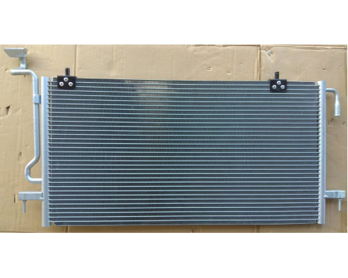 KEMP Радіатор кондиціонера Peugeot Partner 96- 1.9 620*340 (без осушувача)