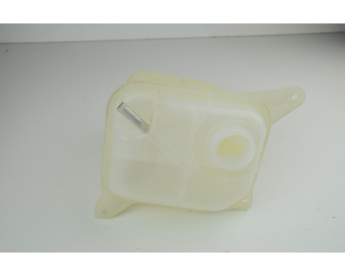 KEMP Бачок розширювальний Audi A80 91-94 р.