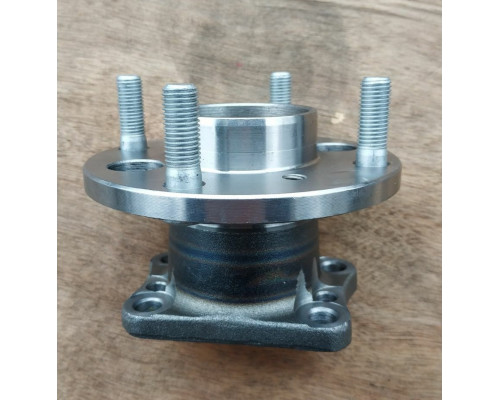 KEMP Ступиця задня Ford Fiesta 08