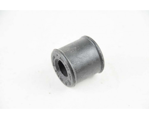 KEMP Втулка амортизатора MB609 (задня)