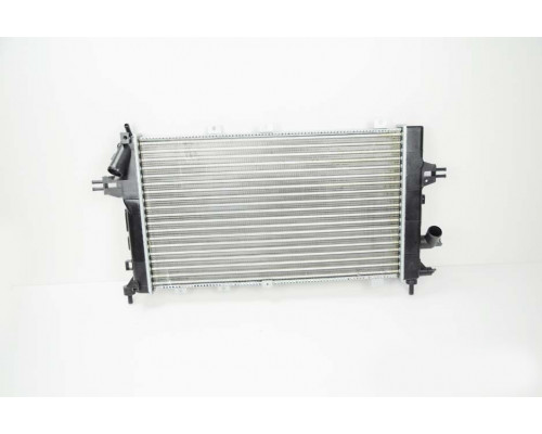 KEMP Радіатор OPEL Astra H 1.3 1.7 1.9 CDTi мех AC+/- 600*368 04