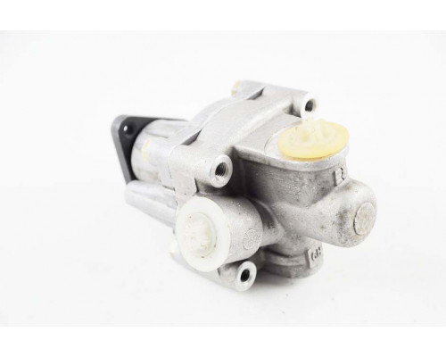 KEMP Насос гідропідсилювача Audi 100, A4, A6 91-97 (без гарантії)