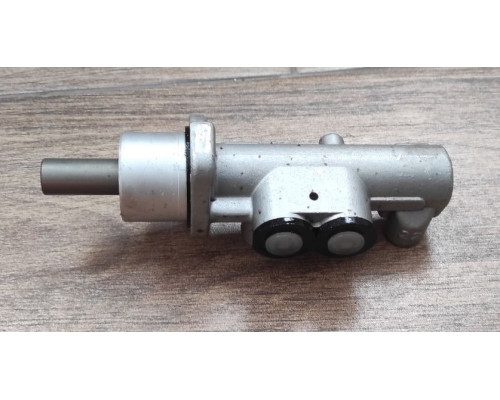 KEMP Головний гальмівний циліндр Audi A4 A6 VW Passat B5 97-05 (23.81mm)