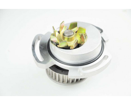 KEMP Помпа водяна VW Golf-2-3 Polo 1.0-1.4 86