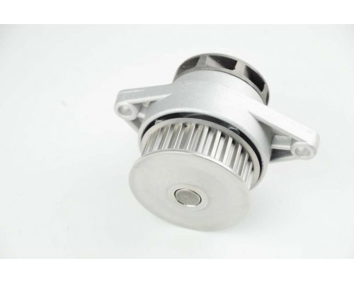 KEMP Помпа водяна VW Golf-3 Polo Skoda Felicia Octavia 1.4; 1.6
