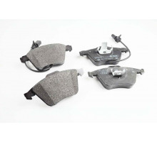 KEMP Колодки гальмівні передні VW Golf 6 Scirocco Skoda Superb Passat B6 CC 1K0698151B