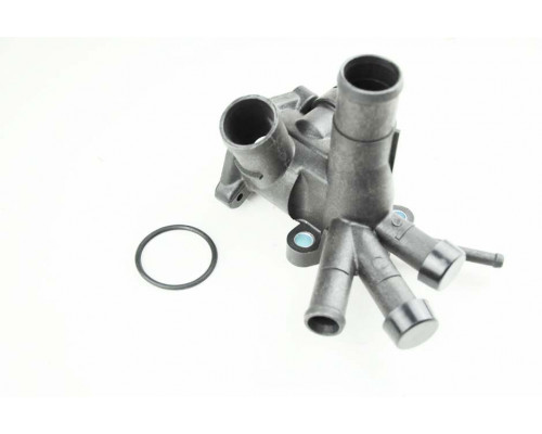 KEMP Корпус термостата VW Golf 2 1.3 87-91 Polo 1.3 86-94