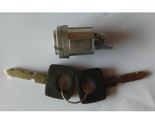 KEMP Личинка замка запалювання MB W201 W124 W126