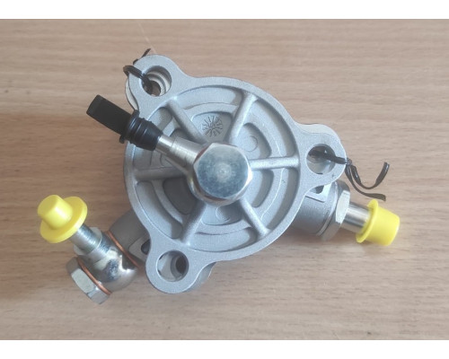 KEMP Вакуумний насос на генераторі Opel Omega A Record Frontera 2.3D TD