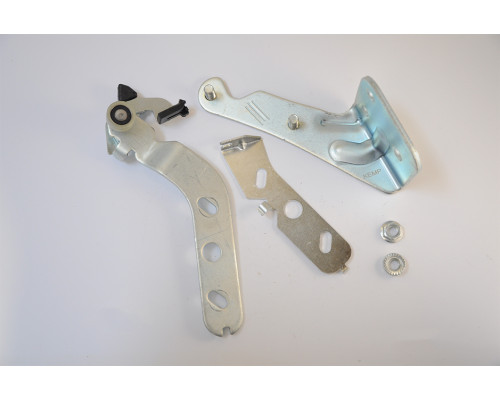 KEMP Кронштейн сдвижної двері F.Ducato C.Jumper P.Boxer 06 нижній з кронштейном