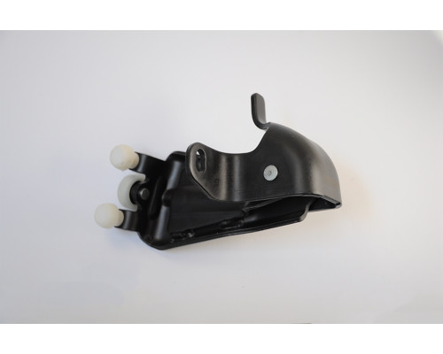 KEMP Кронштейн сдвижної двері MB Vito (639) 03 - середній