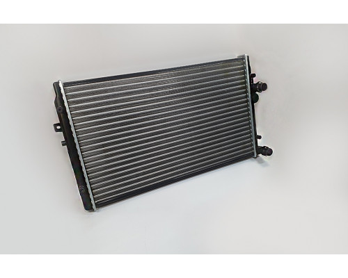 KEMP Радіатор VW Bora G4 Seat 1.9 TDI 01-06 650*415