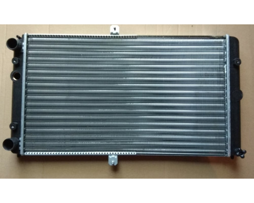 KEMP Радіатор алюм Lada 2110 560*327