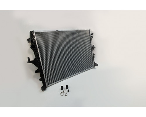 KEMP Радіатор Audi Q7 Porsc Cayenne VW Tuareg 710*549 (плоскі соти)