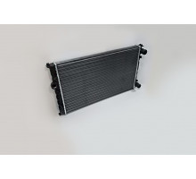 KEMP Радіатор VW, POLO Classic 1.6, 1.8, SEAT 1.6i, 1.8i, 528*320 6K0121253h