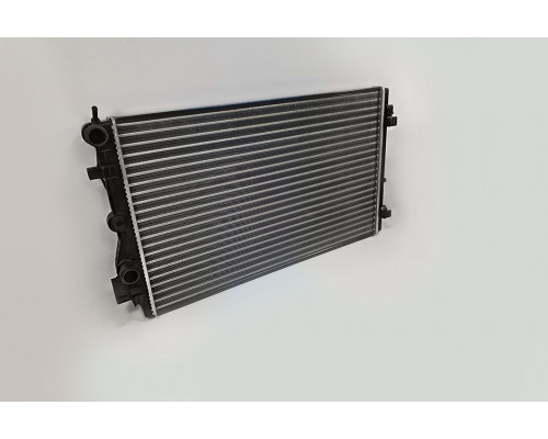 KEMP Радіатор Skoda Fabia 1.4TFSI 10 VW Polo (6R) 1.4 1.6TDI 650*400