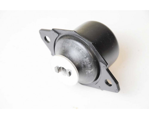 KEMP Подушка КПП VW Golf, Passat 1.6-1,8 83-97