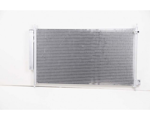 KEMP Радіатор кондиціонера Honda Accord (CL, CM) 03 690 x 360 x 16 мм