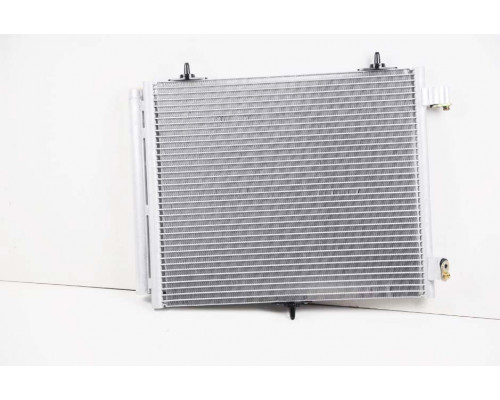 KEMP Радіатор кондиціонера Peugeot 1007.2008.207.208 05 Citroen C2.C3 02